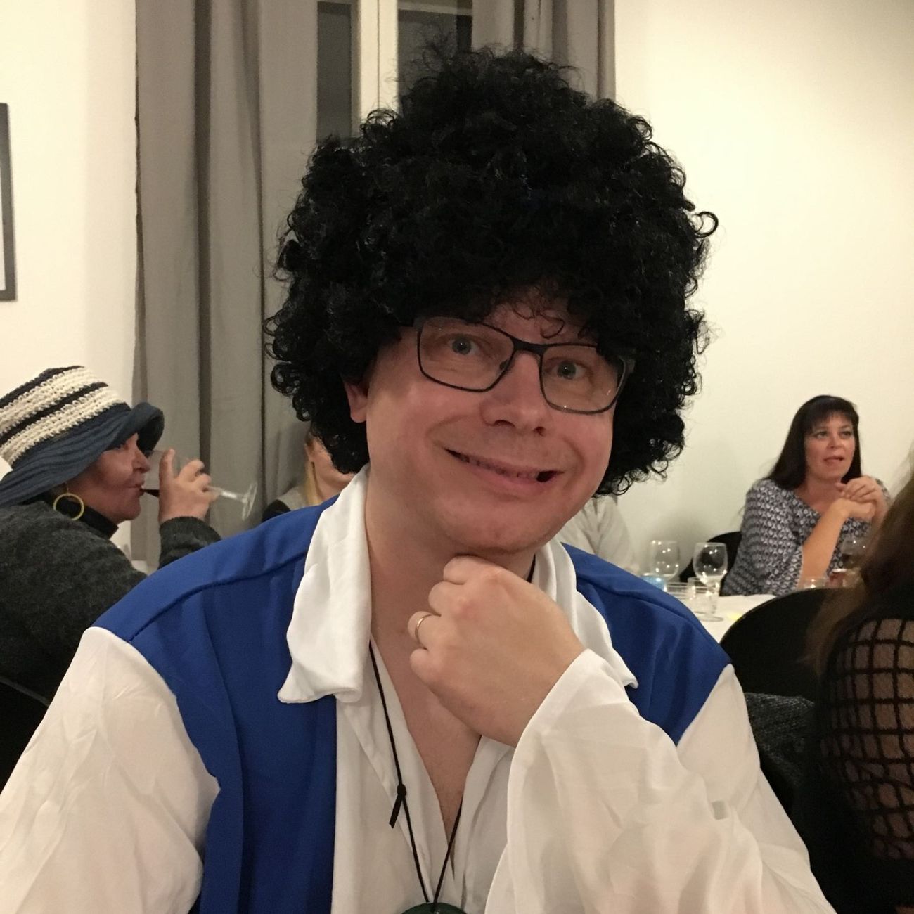 Kundbild på Afroperuk Svart
