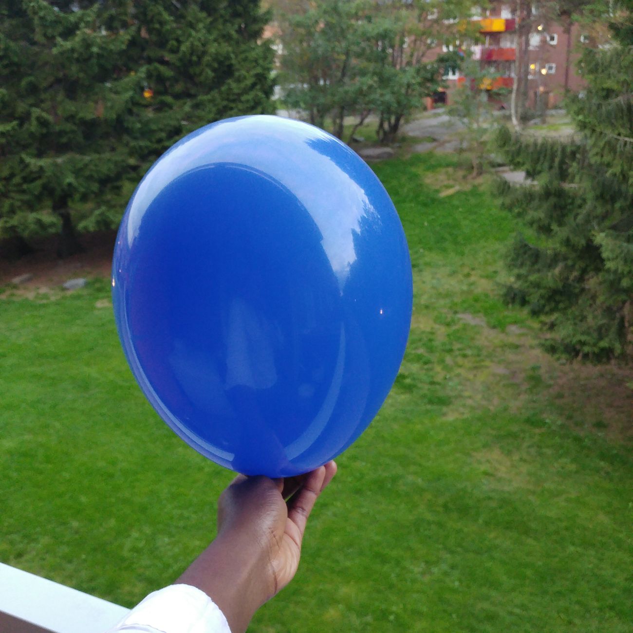 kb-ballonger-morkbla-6