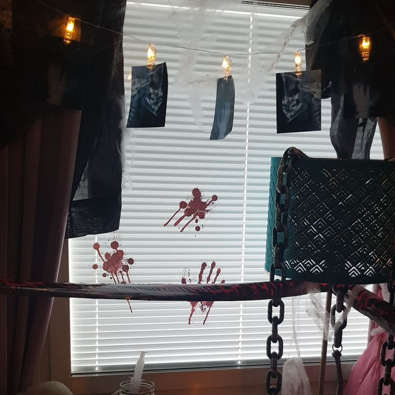 Kundebilde av Vindusdekaler Halloween Hender