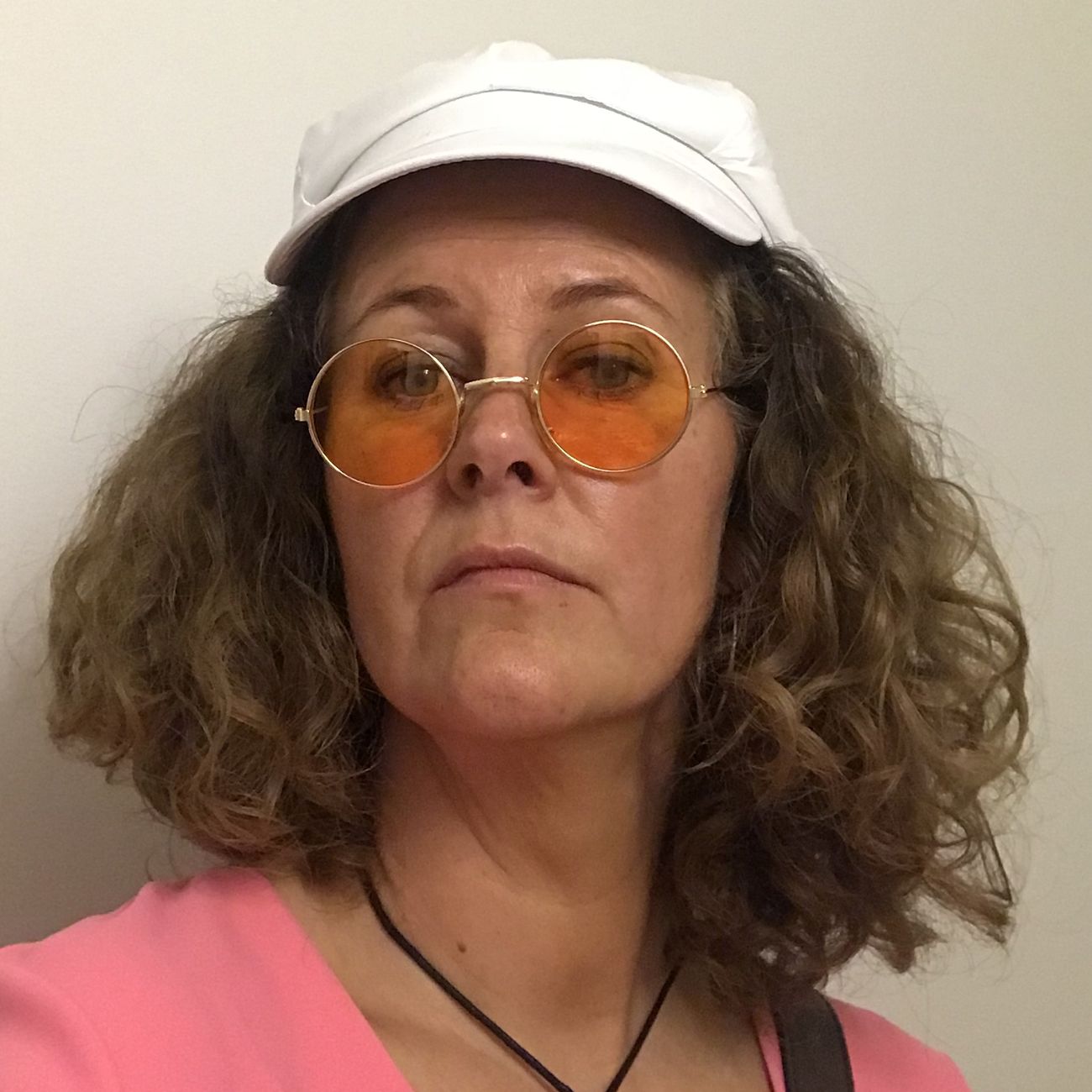 Kundbild på 60-tals Vit Keps