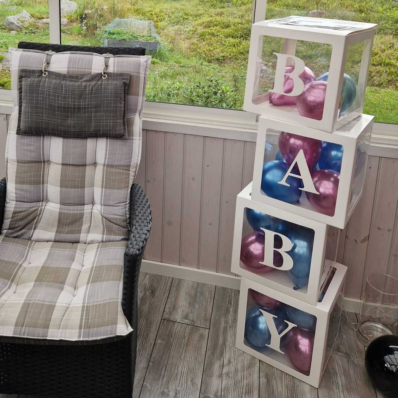 Kundbild på Ballongboxar Baby med Ballonger Vit