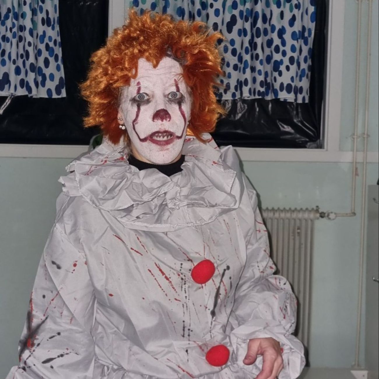 Kundebilde av Blodig Skrekkklovn Karnevalskostyme