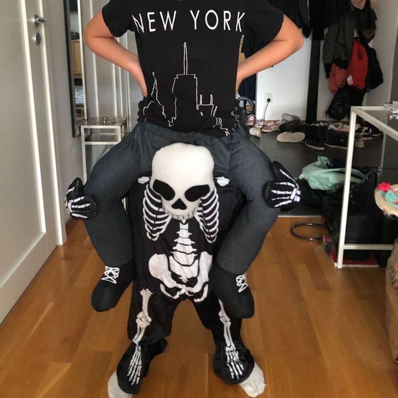 Kundbild på Carry Me Skelett Barn Maskeraddräkt