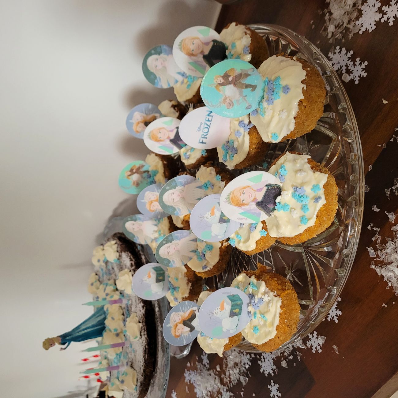 kb-cupcake-dekoration-frozenfrost-75464-4