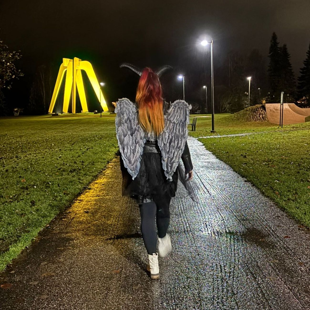 Kundbild på Änglavingar Grå