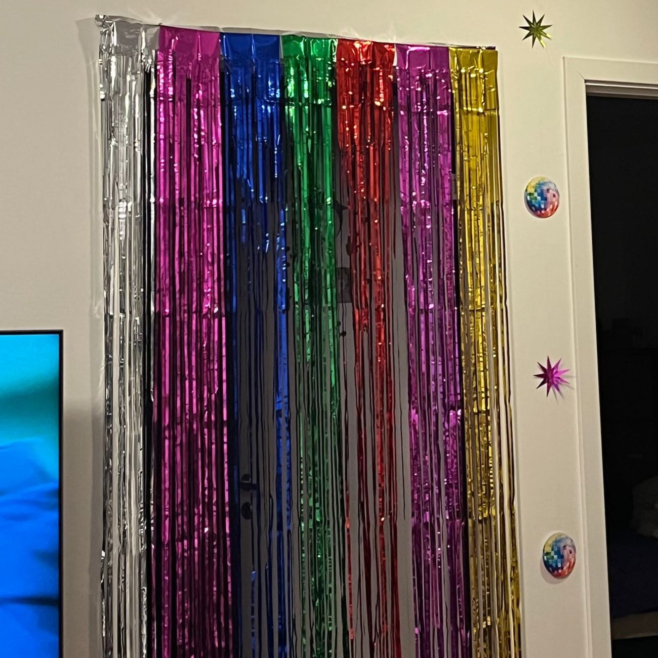 Kundbild på Glitterdraperi Regnbåge