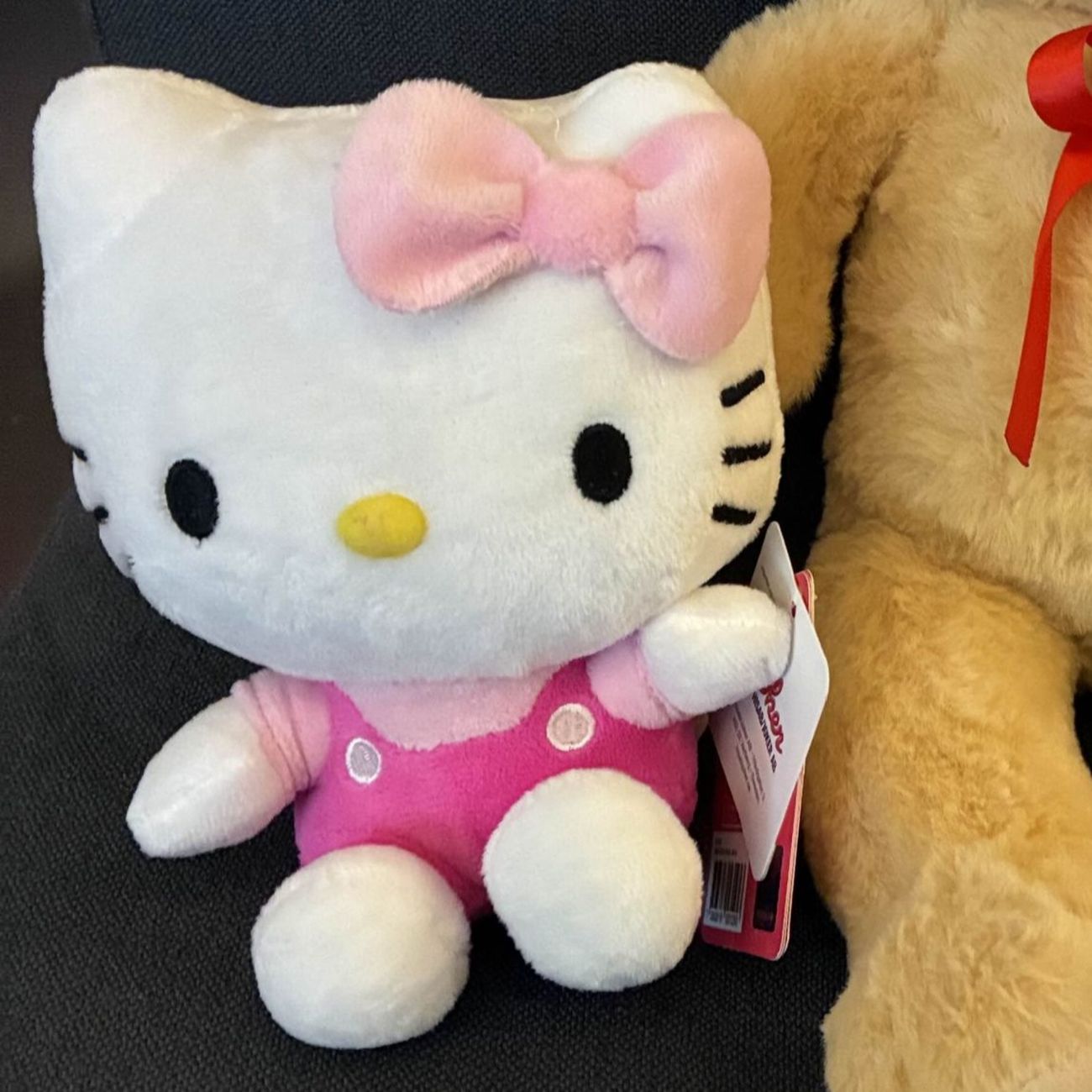 Asiakaskuva Hello Kitty Pehmolelu