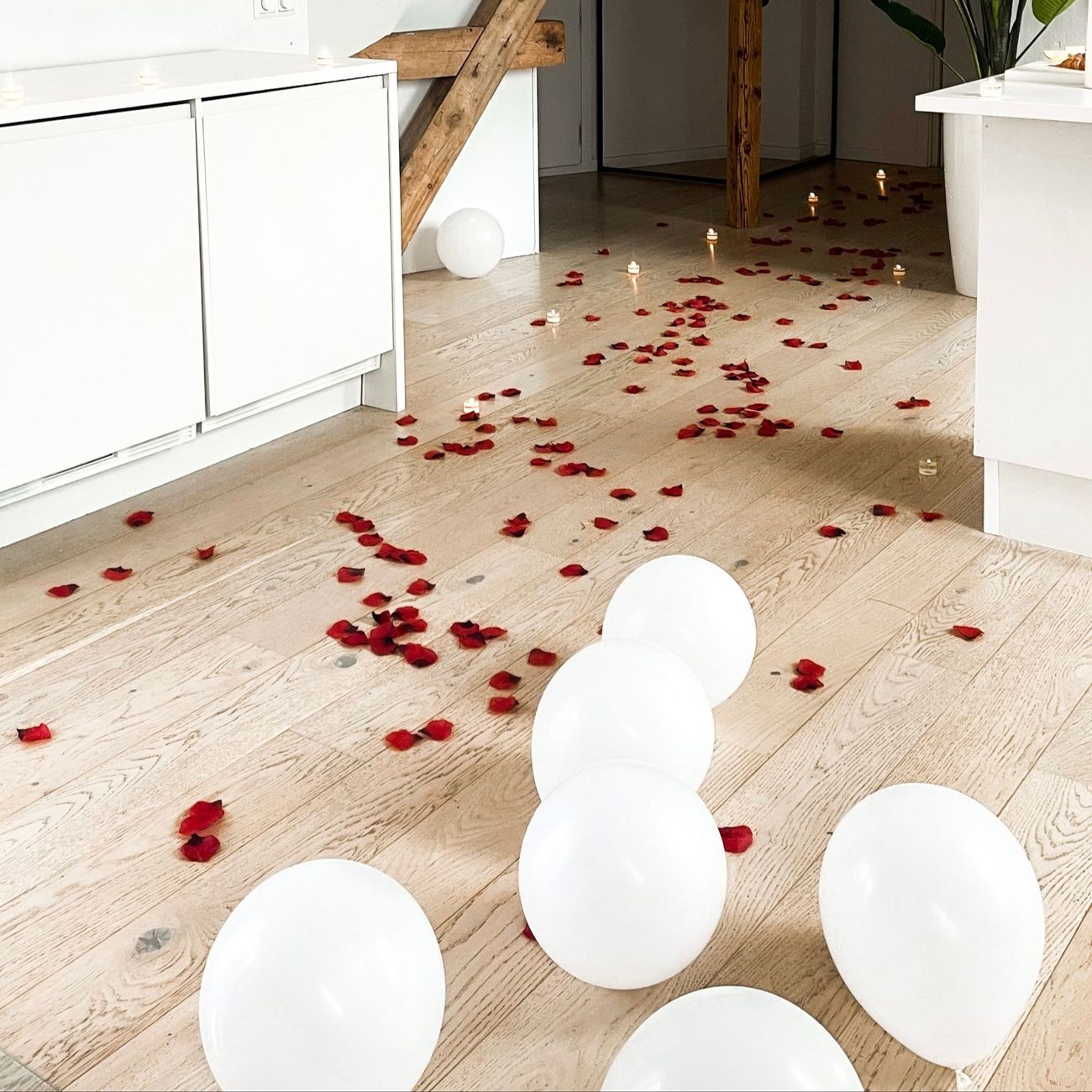 Kundbild på Rosenblad Ljusröda