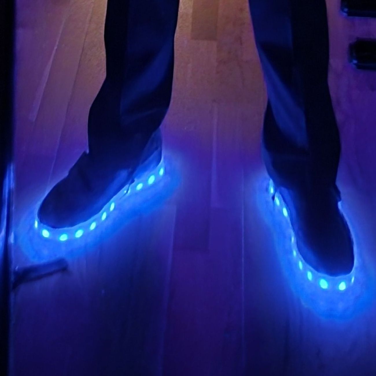 Kundbild på Svarta LED Skor