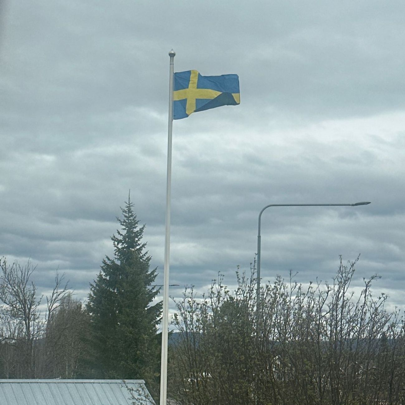 kb-sverigeflagga-25016-6-r