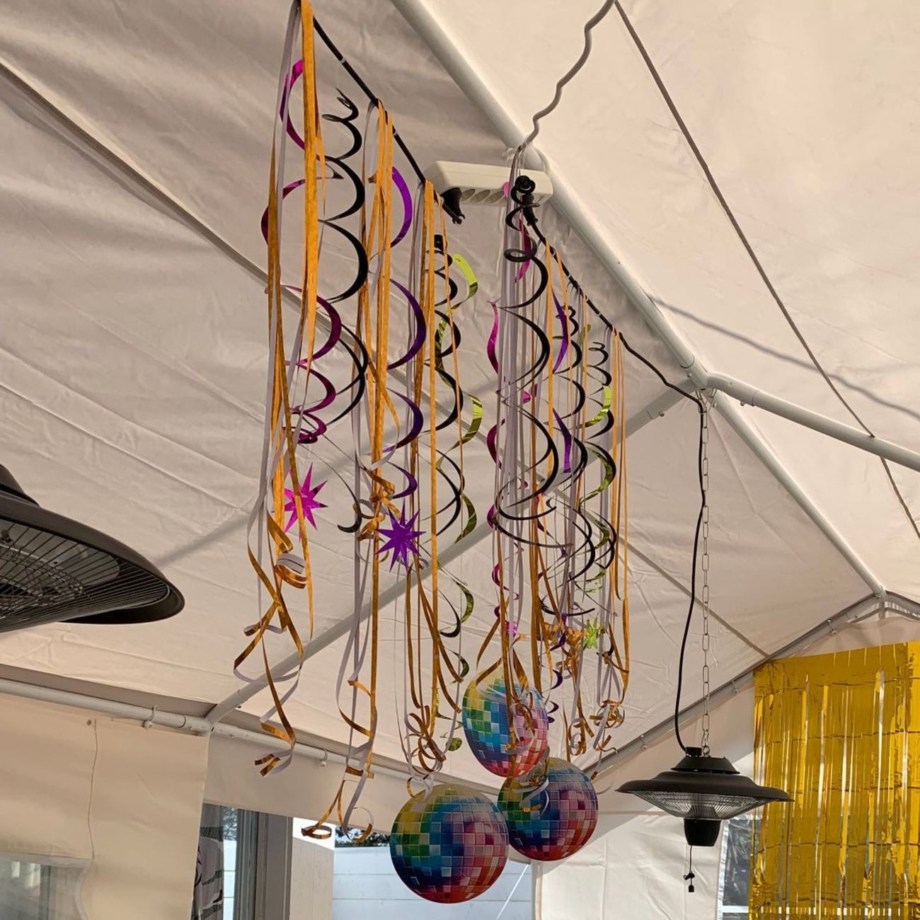 Kundbild på Swirls Disco Hängande Dekoration