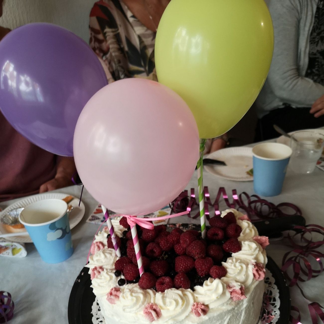 Kundbild på Tårtdekoration Miniballonger