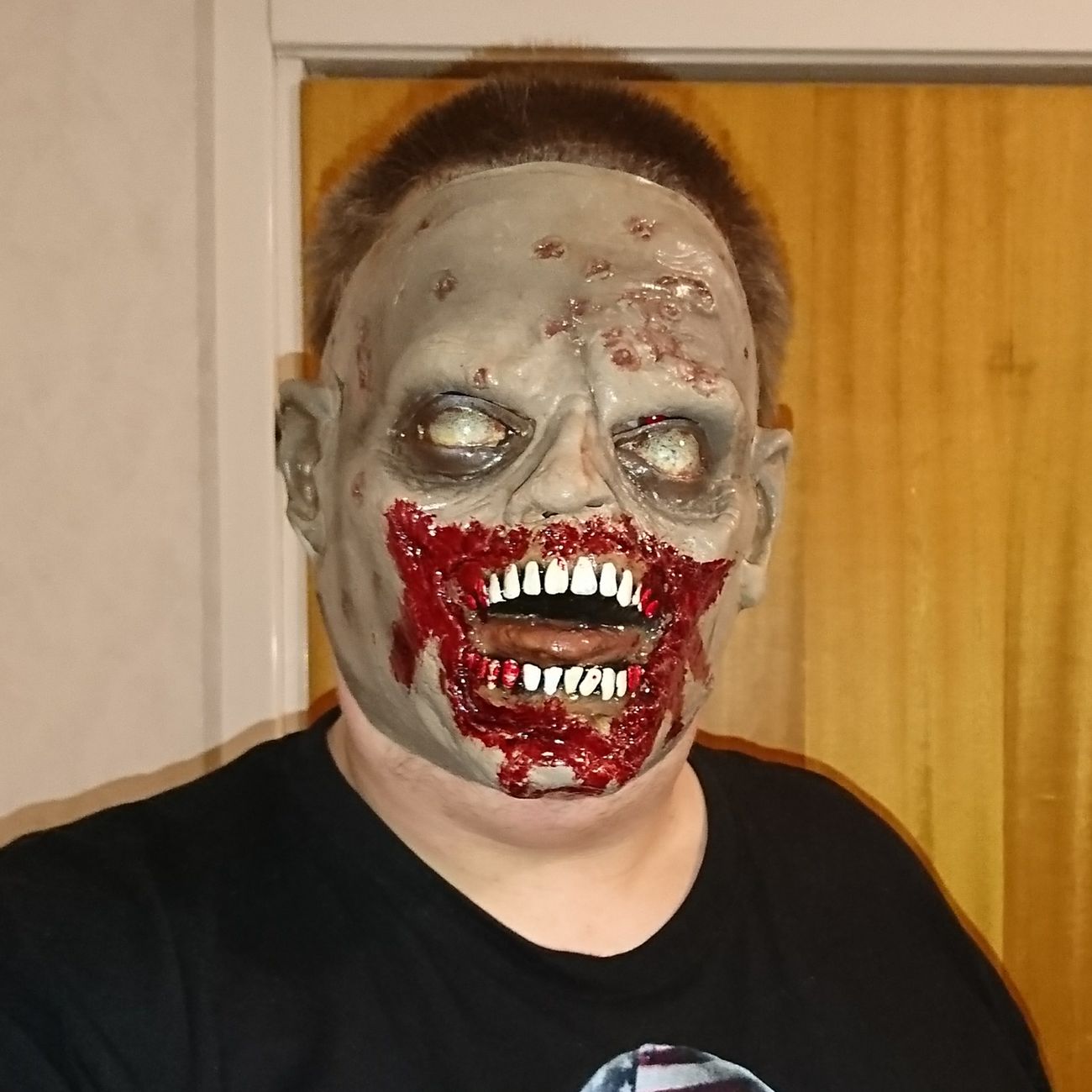 kb-the-walking-dead-biter-zombie-mask-2