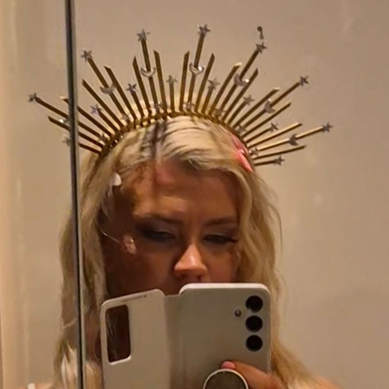 Kundebillede af Tiara Halo Apollo