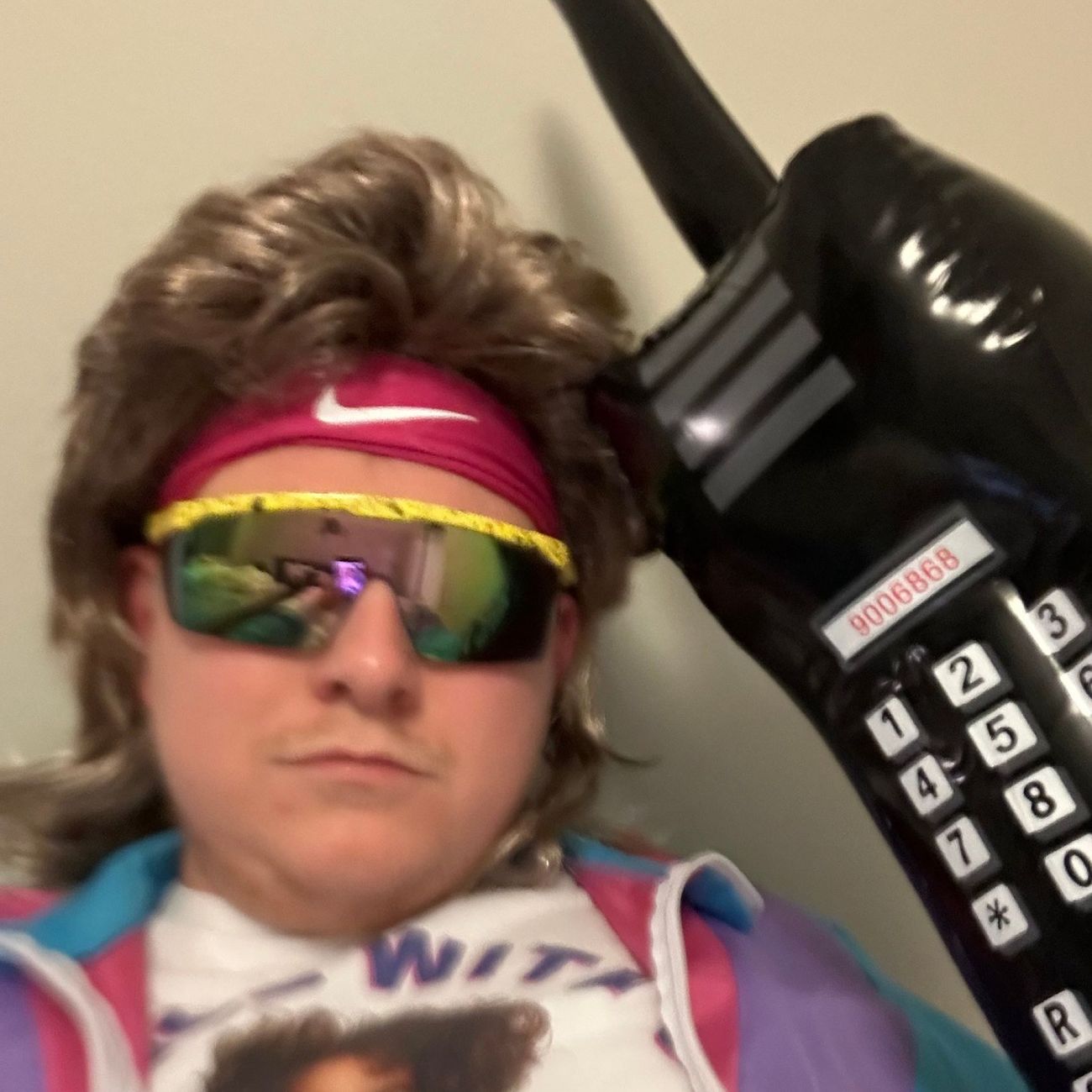 Kundbild på Uppblåsbar Retro Telefon