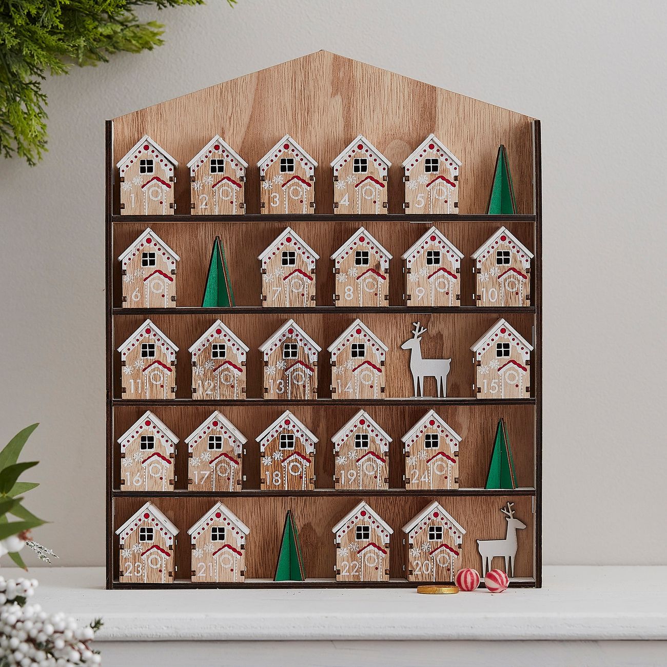 advent-calendar-wooden-tree-with-mini-houses-99409-2