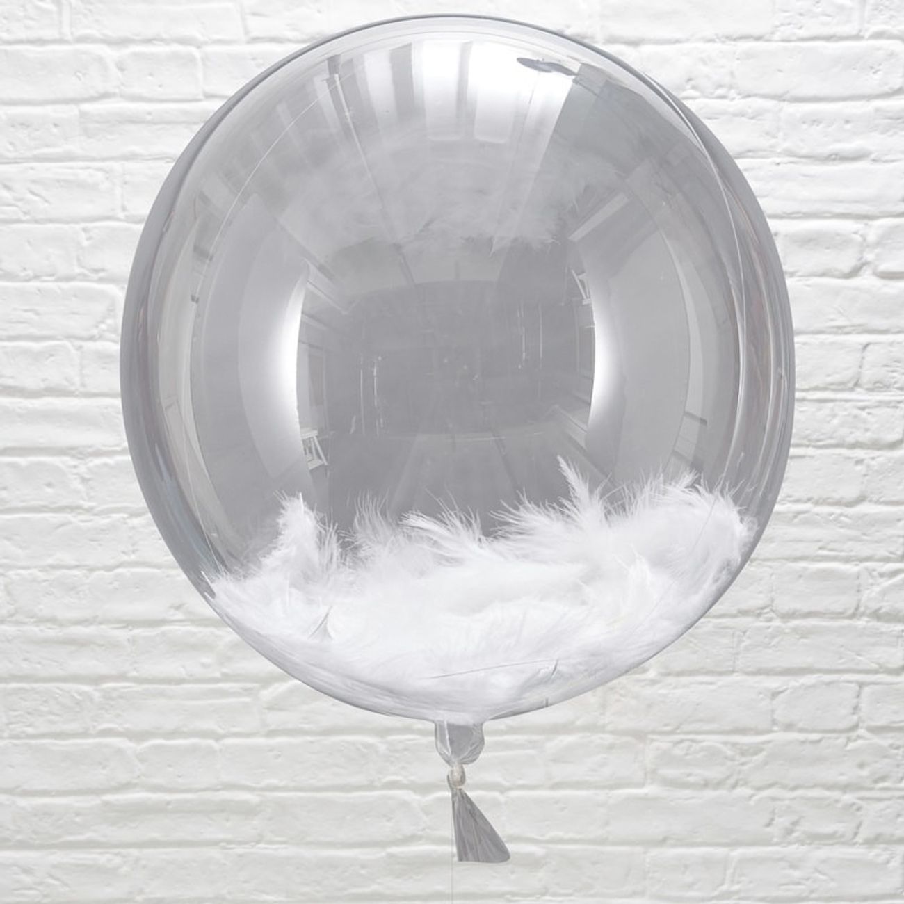 ballonger-orbz-med-vita-fjadrar-2
