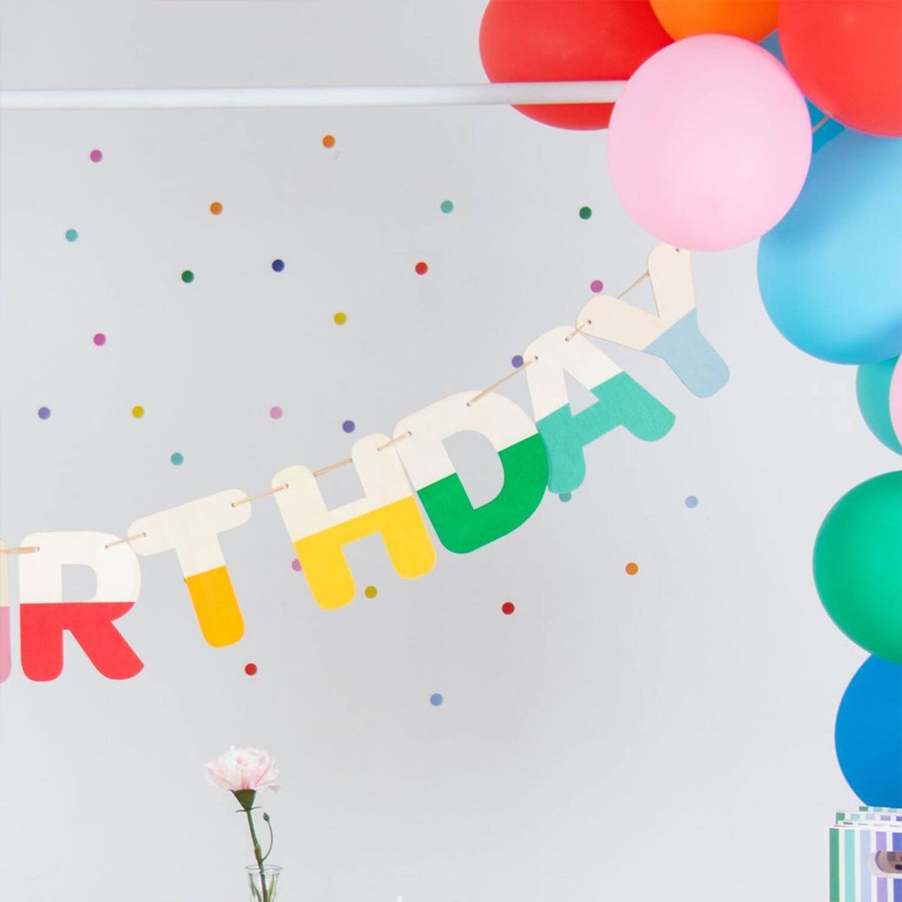 Bokstavsgirlander Happy Birthday i tre