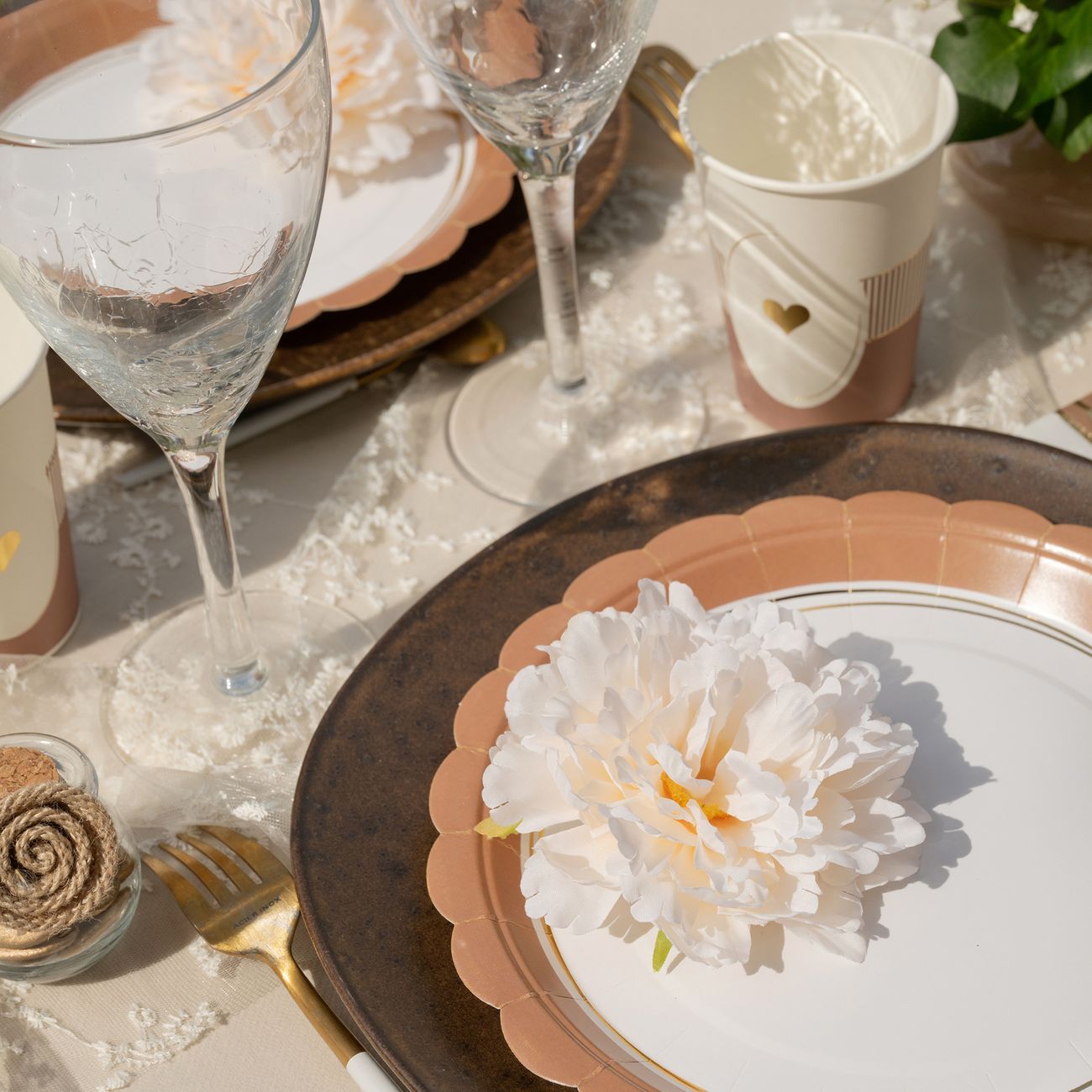 Bordsdekoration Pion Elfenben