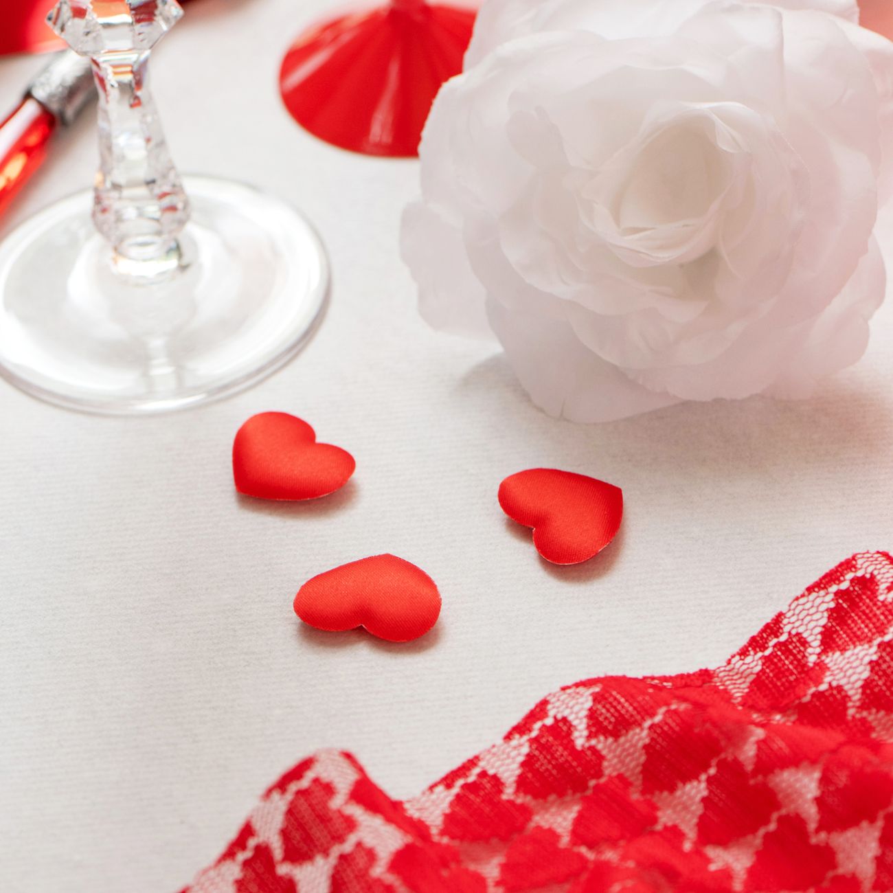 Pöytäkoristeet Sydän Punainen