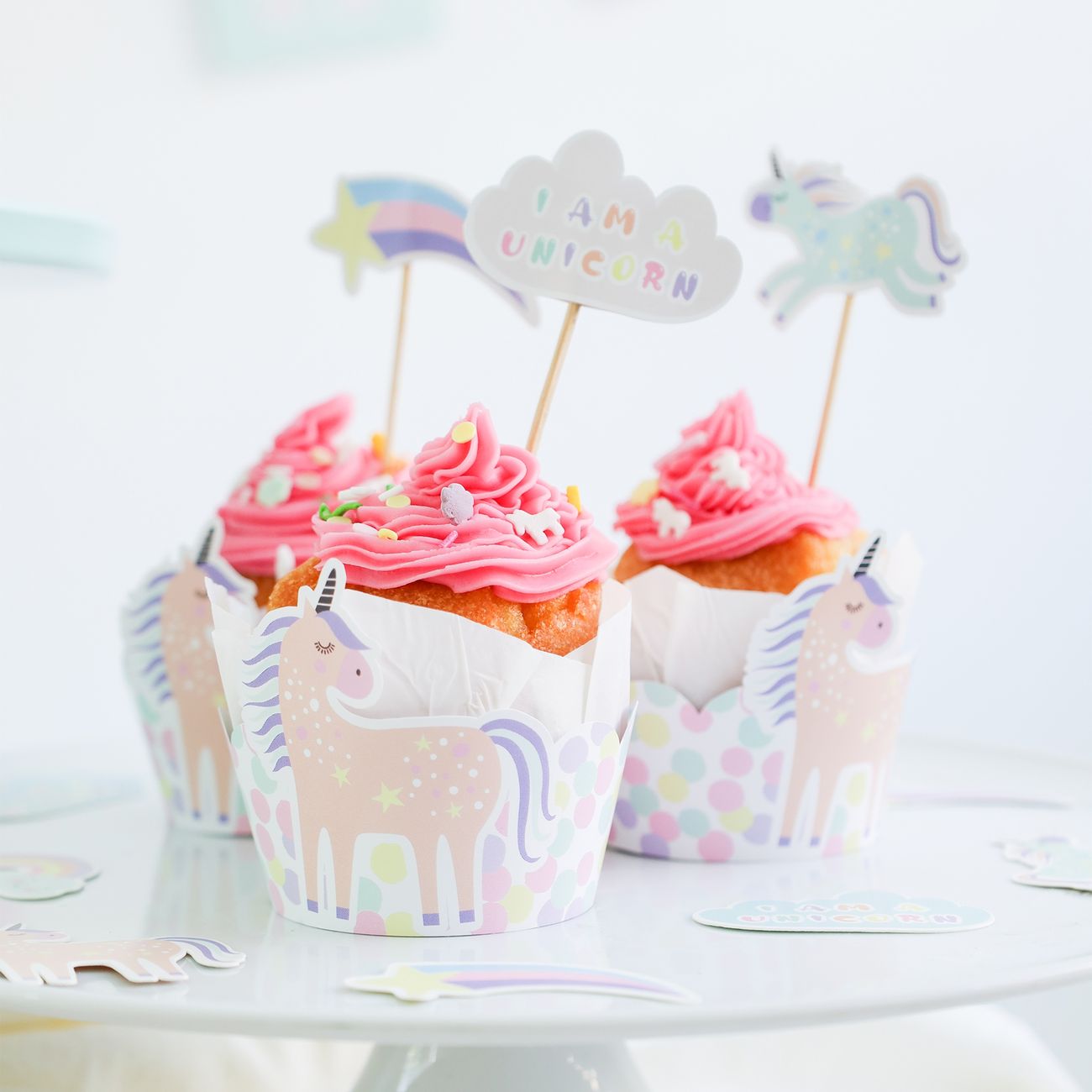 cupcake-kit-unicorns-rainbows-100622-2