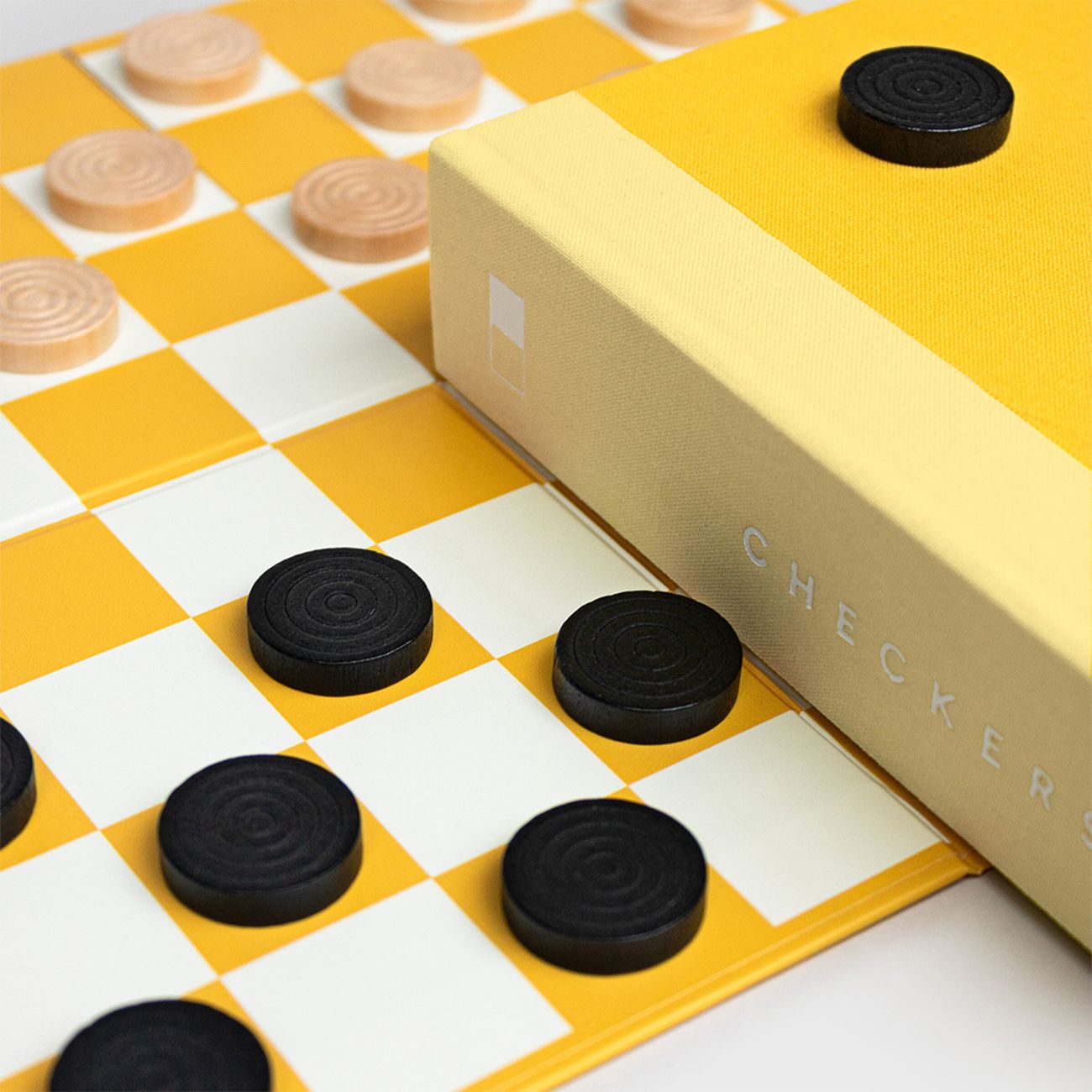 Game In A Book Checkers