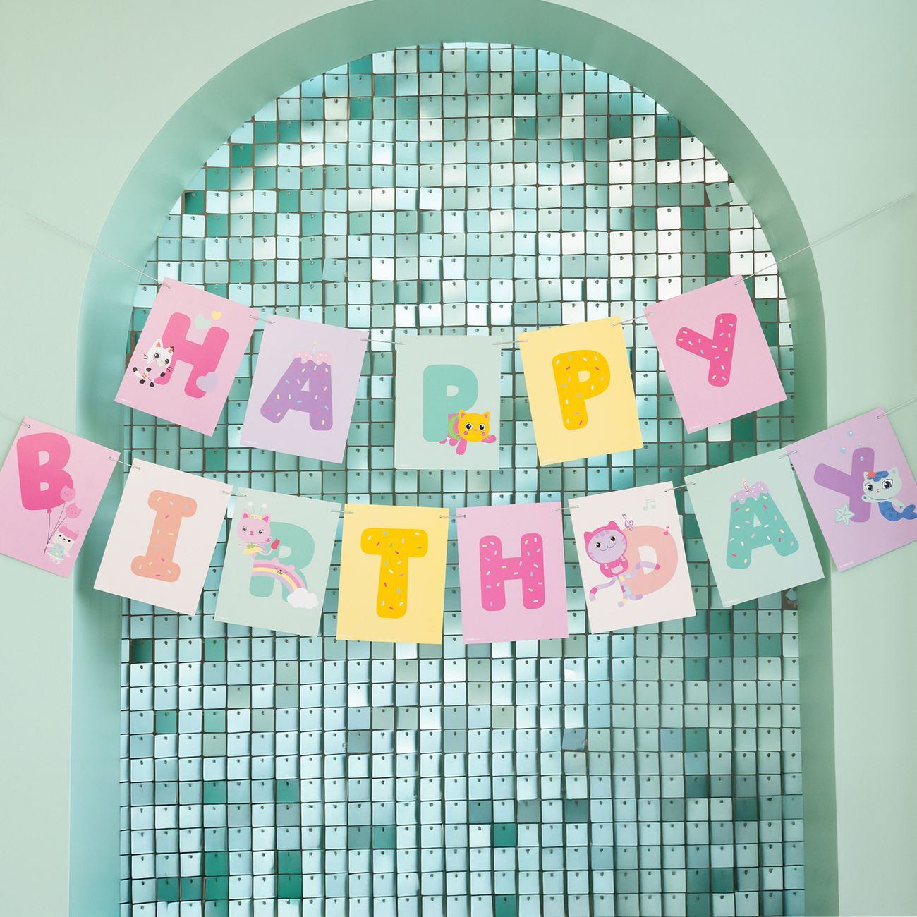 Guirlande Happy Birthday Gabbys Dukkehus