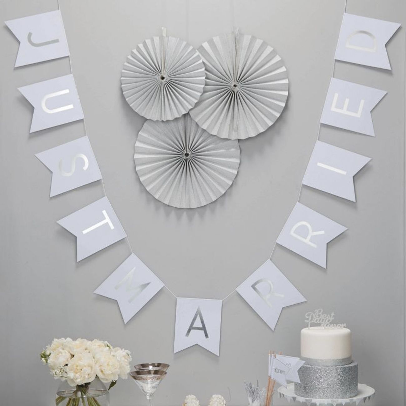 girlang-just-married-1