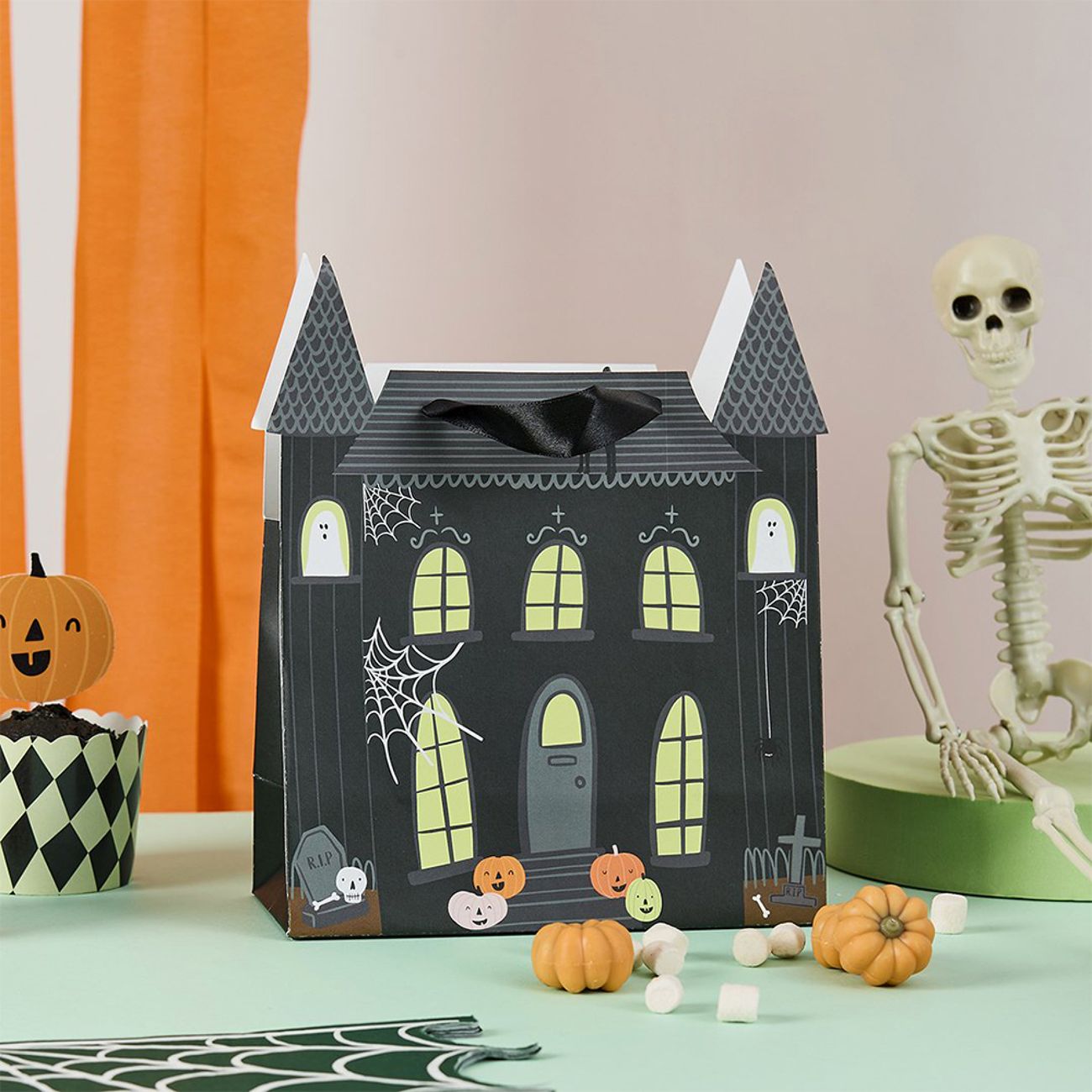 Halloweenhus Presentpåsar