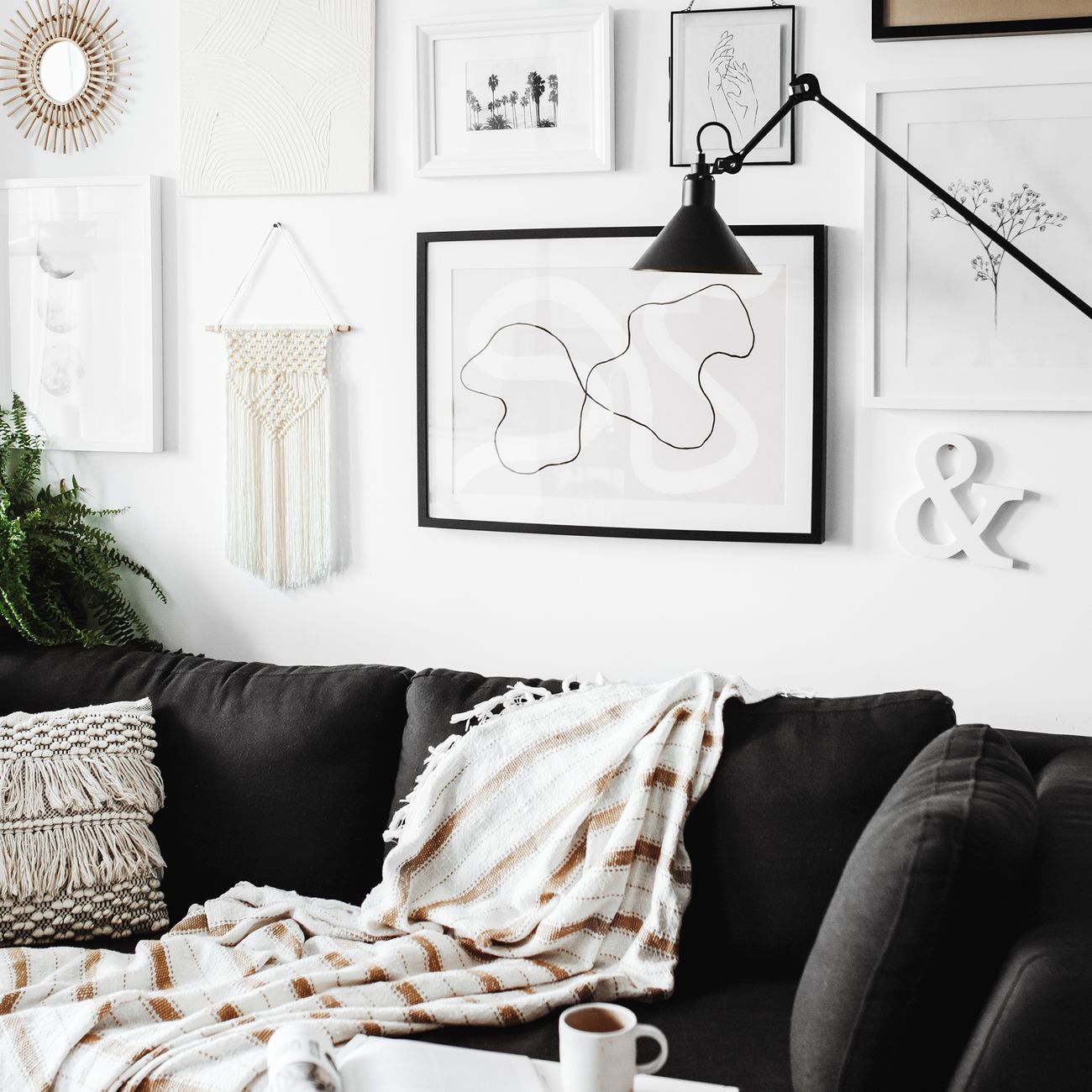 Riippuva Makrameekoriste Luunvalkoinen