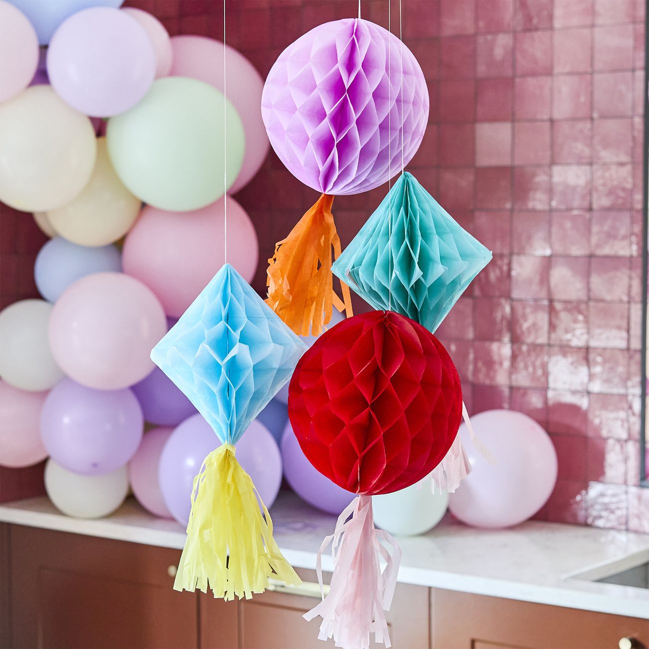 honeycombs-bright-banquet-107857-2