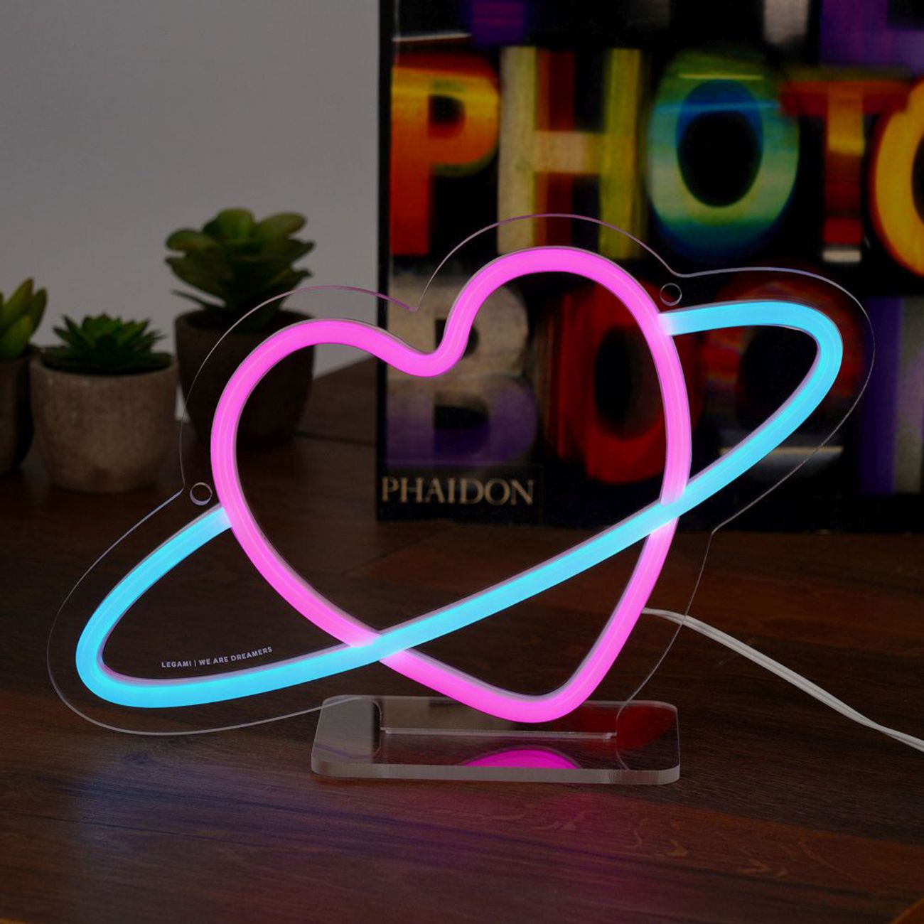 LED-lampa Planet Heart med Neon-effekt
