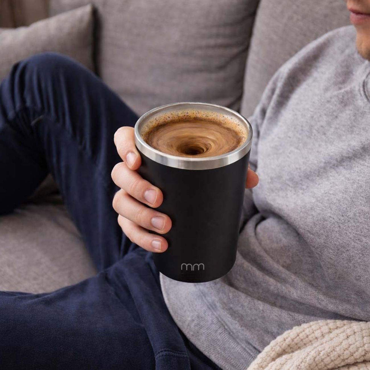MM Självrörande Mugg med Lock