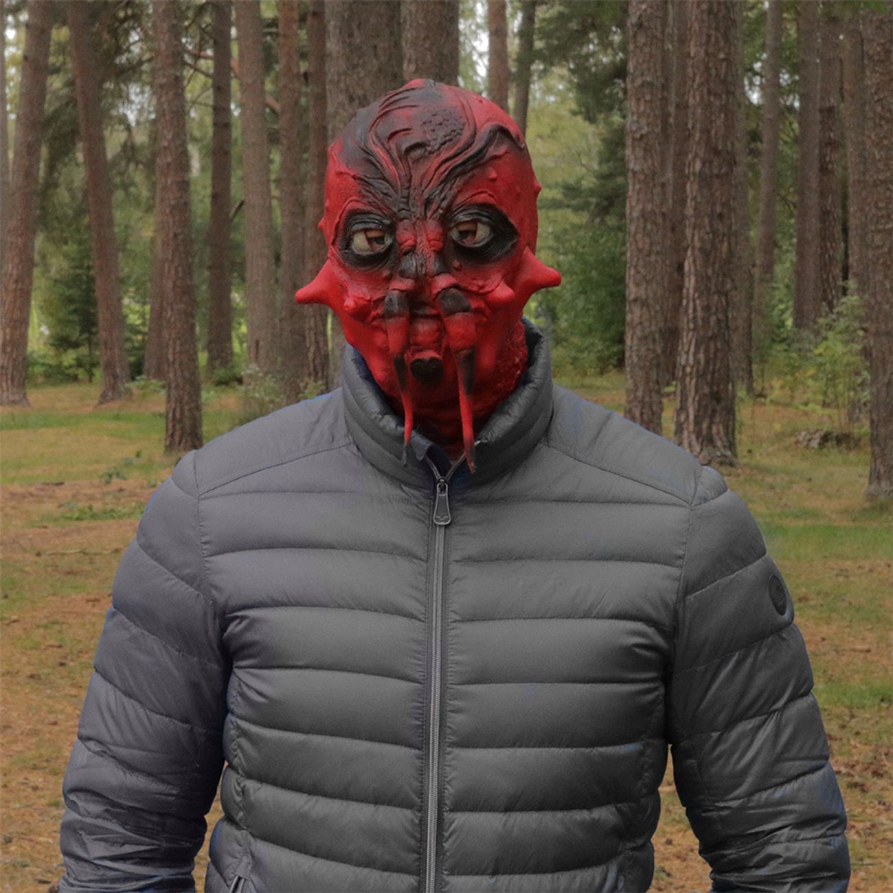 monsterkryp-greyland-film-mask-2