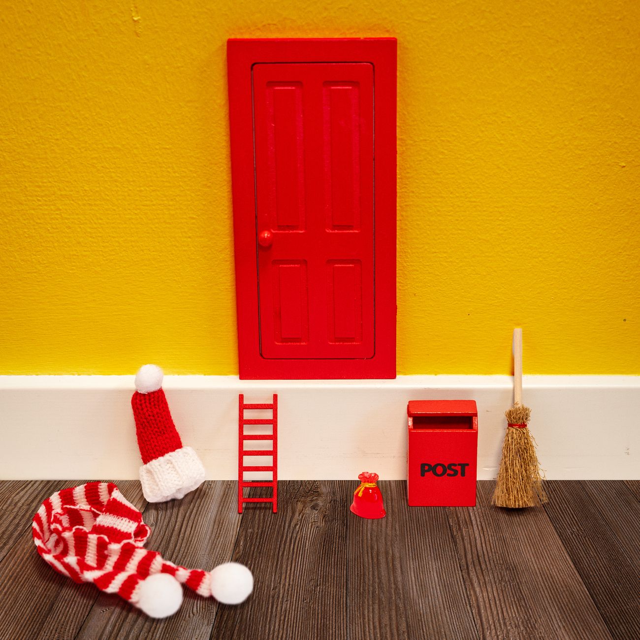 Nissedør av tre Kit