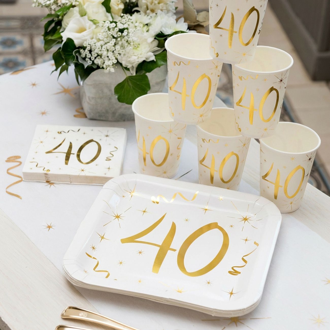 Pappersmuggar 40 Guld/Vit