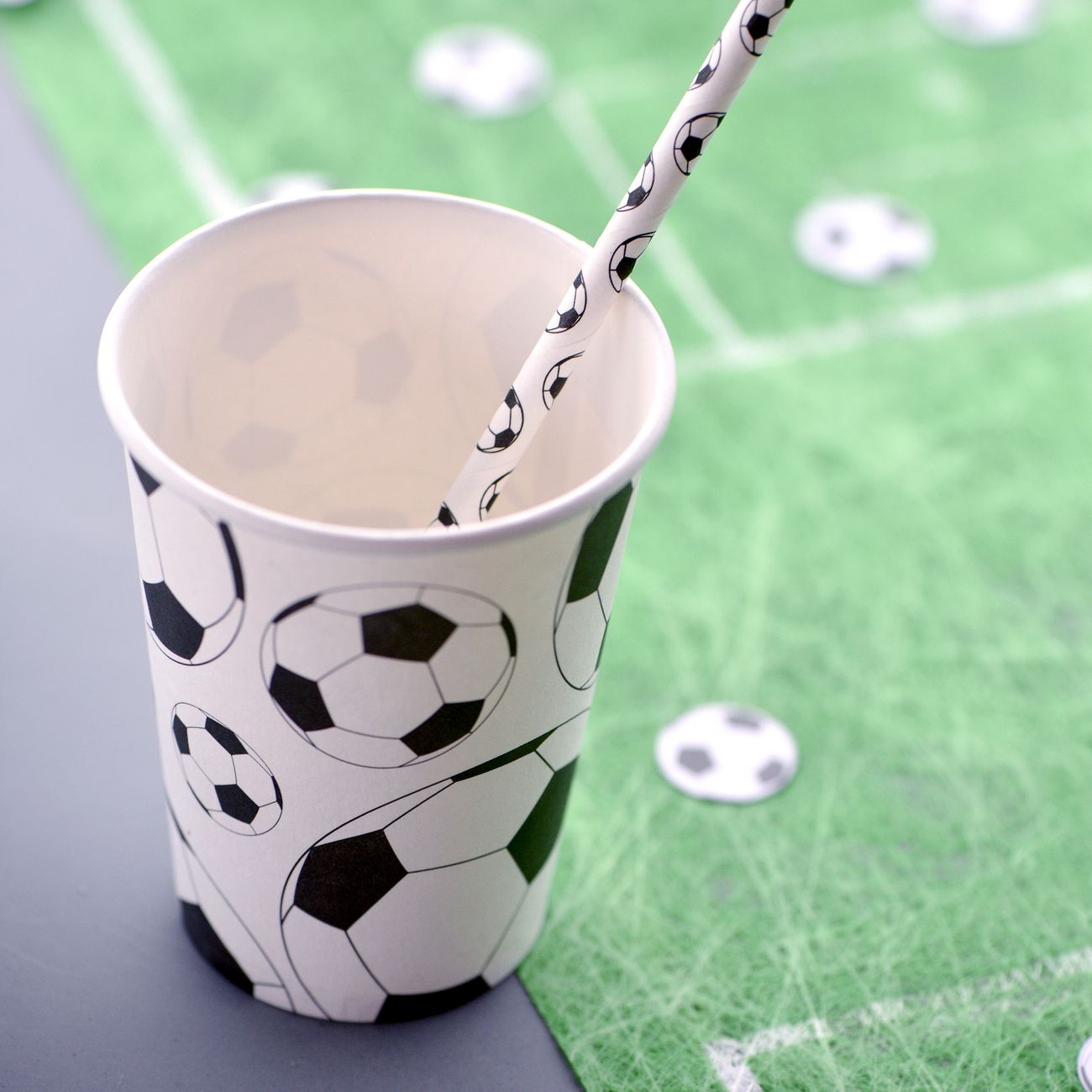 Pappersmuggar Fotbollar