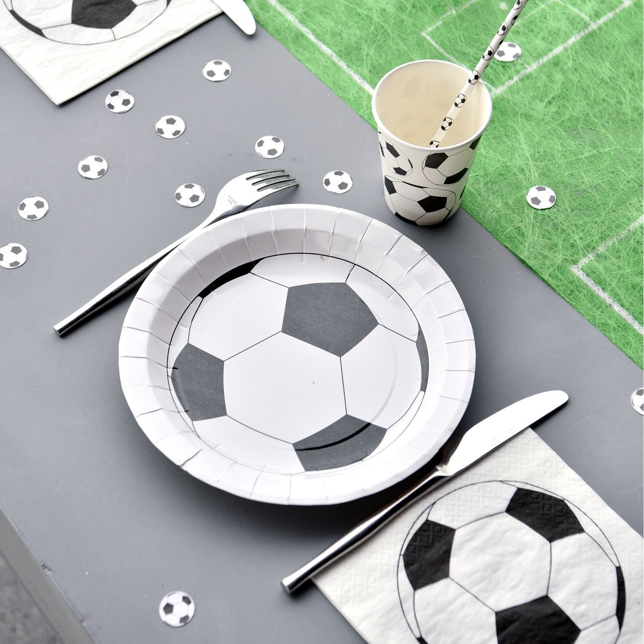 Pappersmuggar Fotbollar