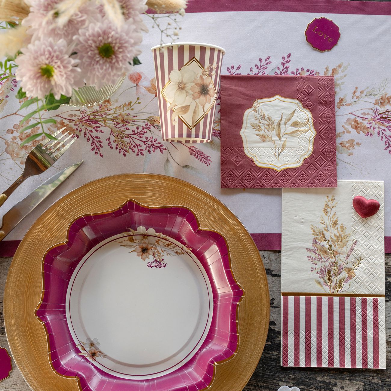 Pappersmuggar Hagtorn