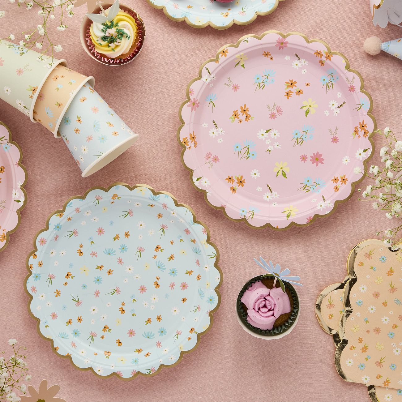 papperstallrikar-floral-pastell-107865-2