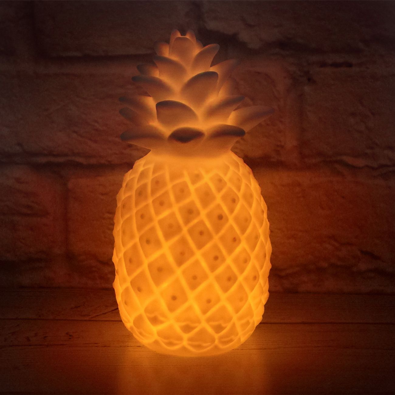 pineapple-mood-light-76980-5