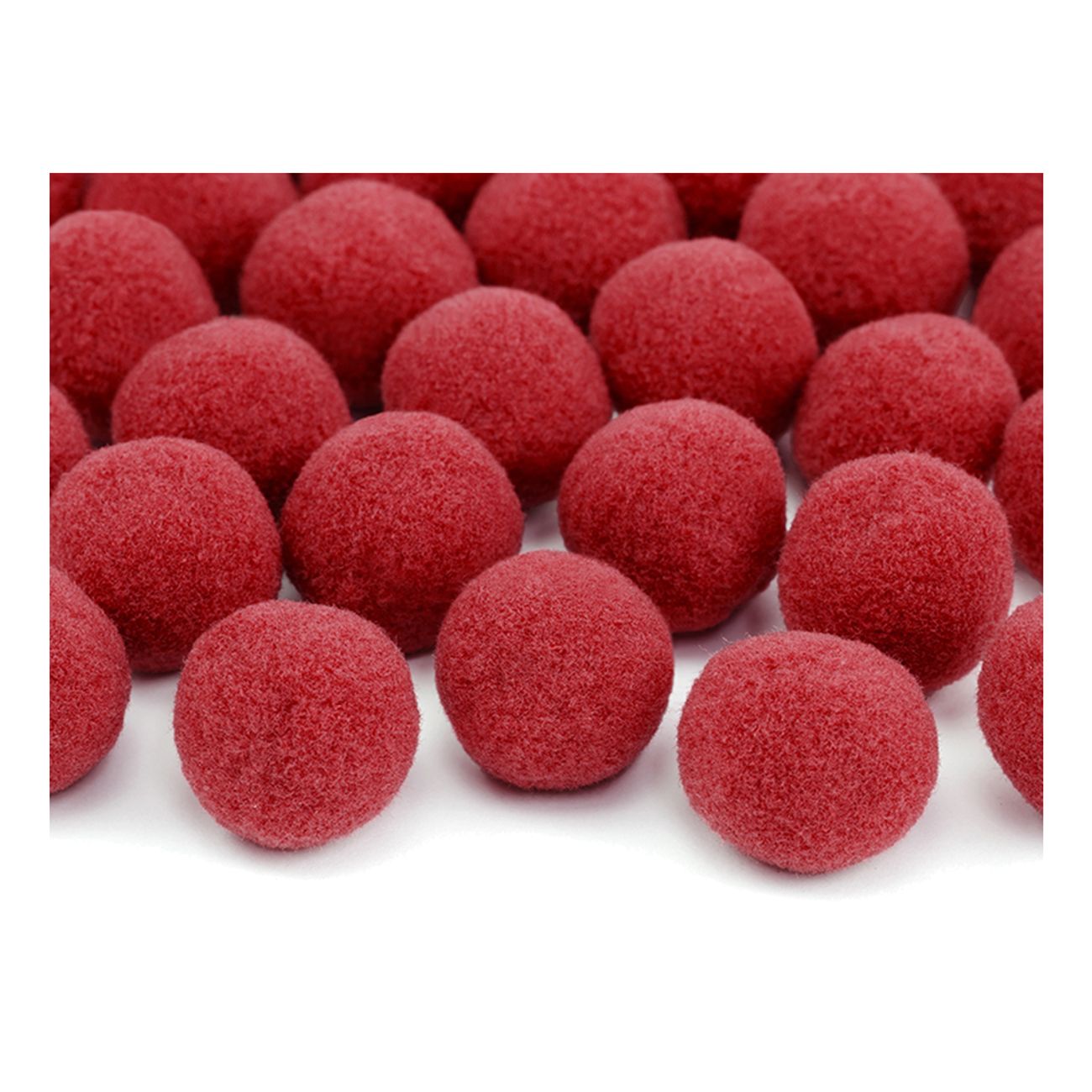 Plyschbollar Röd
