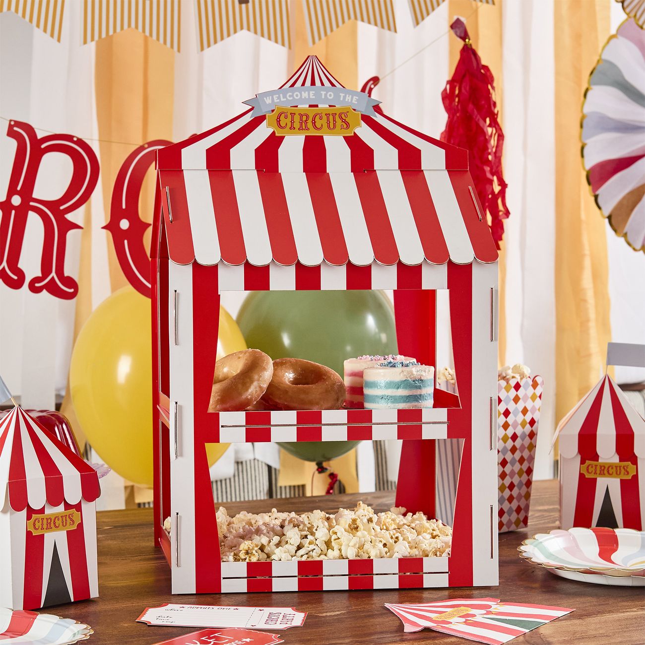 serveringstall-cirkus-107792-2