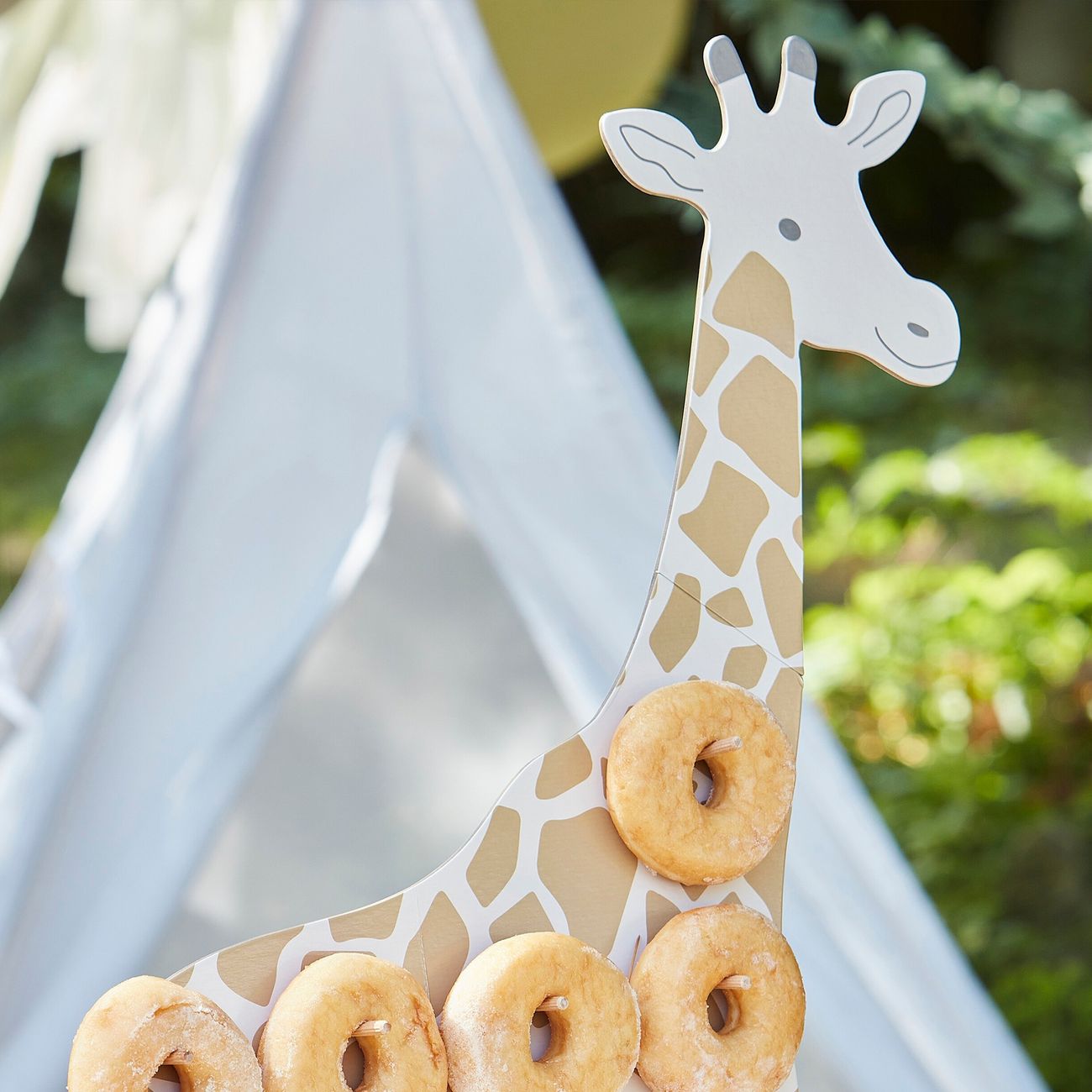 serveringstall-for-donuts-giraff-100183-3