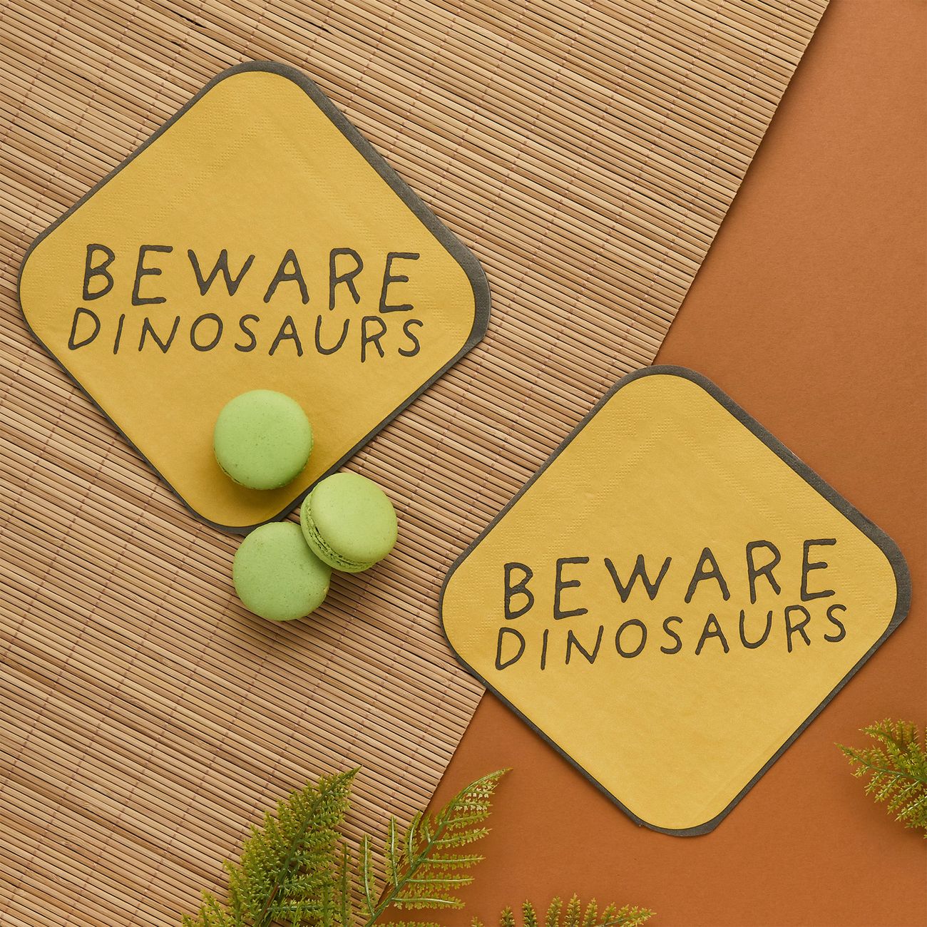 servetter-beware-dinosaurs-107802-2