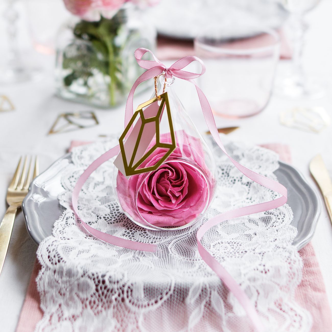 Spetsband Blommor Off-White på Rulle