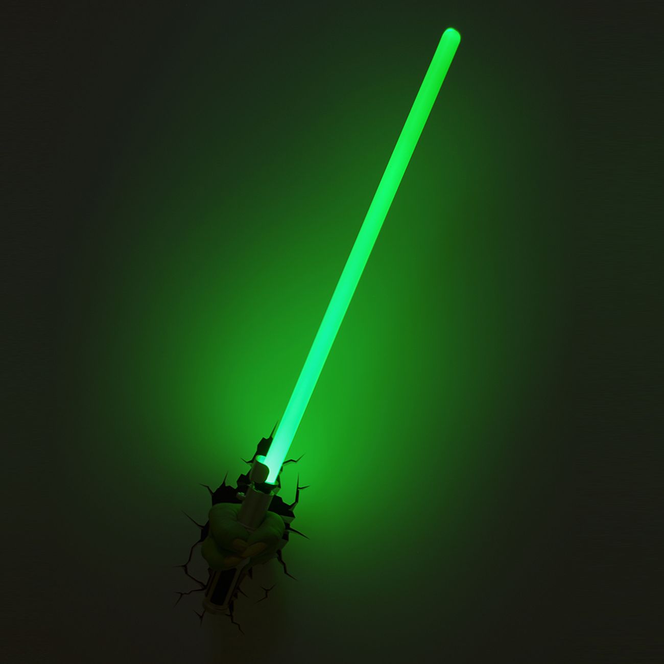 star-wars-yoda-lasersvard-3d-vagglampa-2