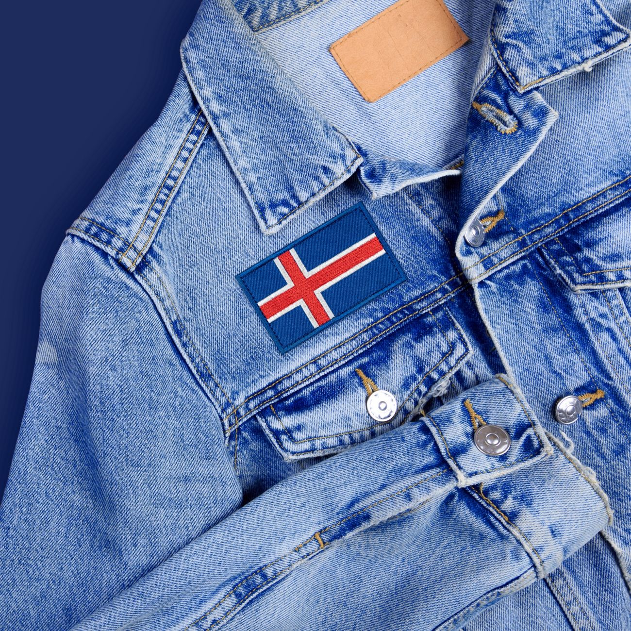 tygmarke-islandska-flaggan-92018-2