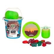 finders-keepers-star-wars-mandalorian-gummy-cup-94851-1