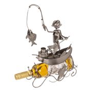 Pullonpidike Kalastaja Veneessä